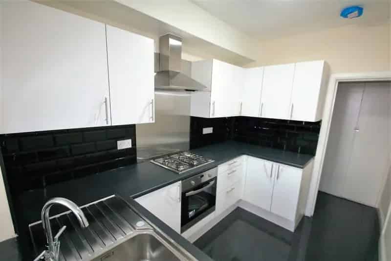 2 Bedroom Flat To Rent Available 23082025