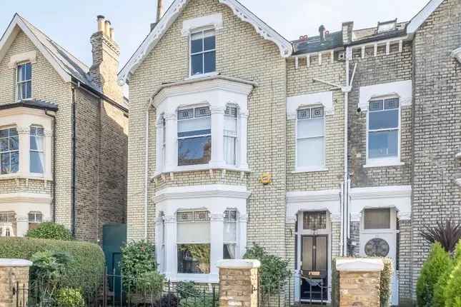 Victorian Family Home 6 Beds 2 Baths Off Street Parking Large Garden