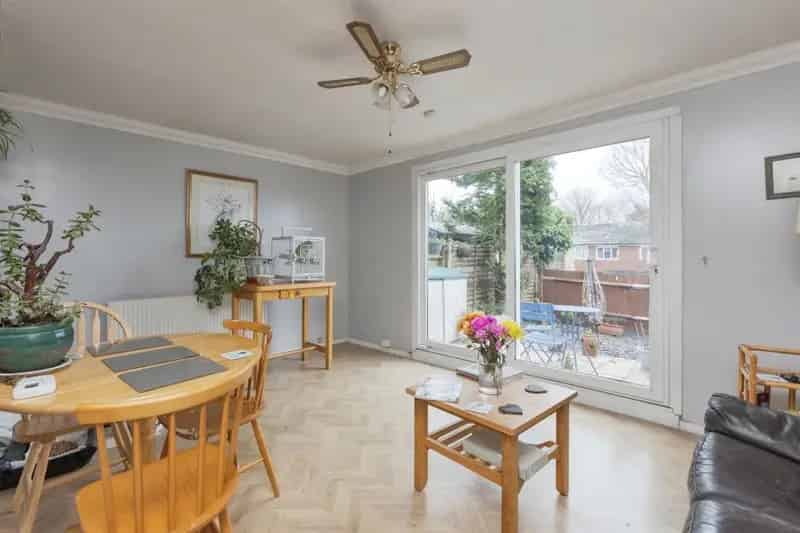 Three Bedroom House Near High Brooms Station