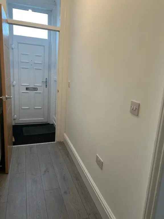 2 Bedroom Terraced House Recently Refurbished