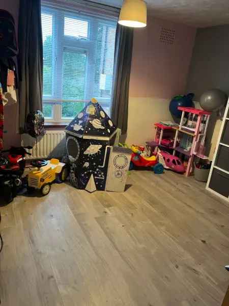 Flat For Rent in Havant, England