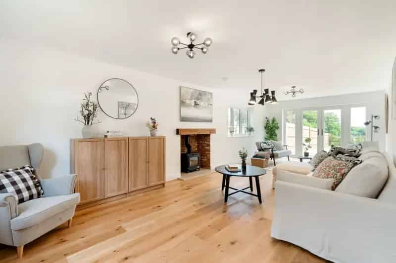 4 Bedroom Detached House for Sale in Exclusive Gated Development
