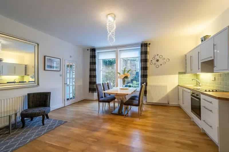 1 Bedroom Furnished Garden Apartment to Rent