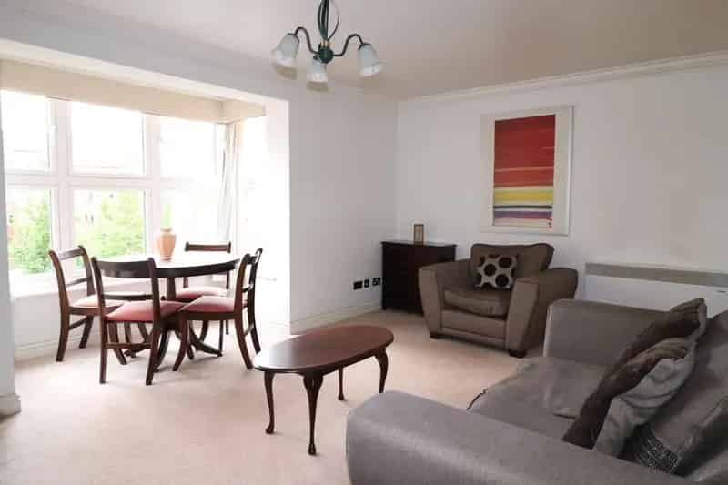 1 Bedroom Apartment to Rent Symphony Court Furnished Parking Gym