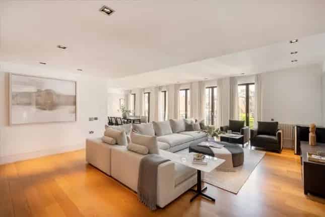 Mayfair Apartment 3 En-Suite Bedrooms Private Balcony