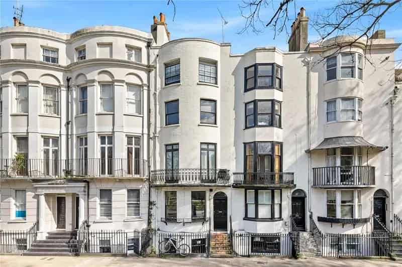 1 Bedroom Apartment for Sale