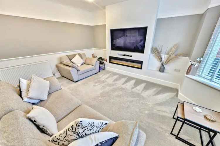 3 Bedroom Detached House for Sale Family Home