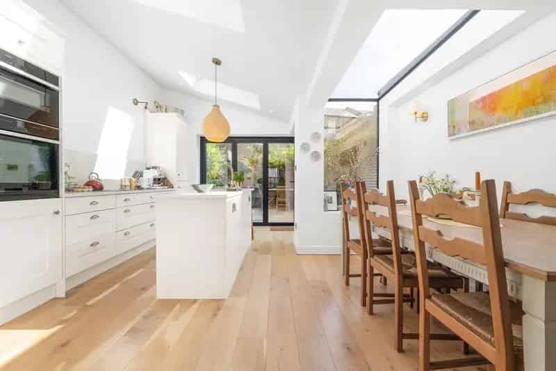 3 Bedroom Victorian House to Rent Brixton