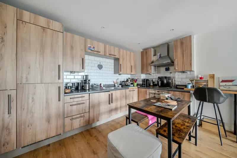Flat For Sale , London, England