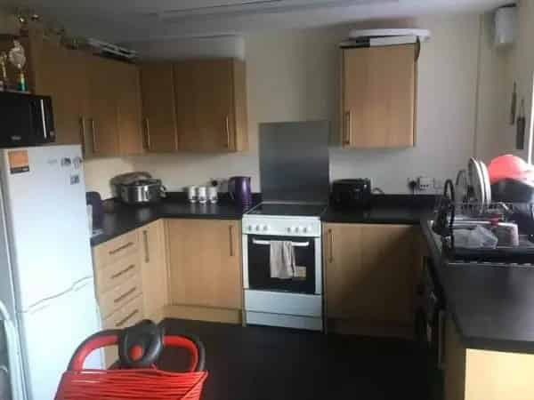 3 Bedroom House on Cul de Sac Near Schools and Shops