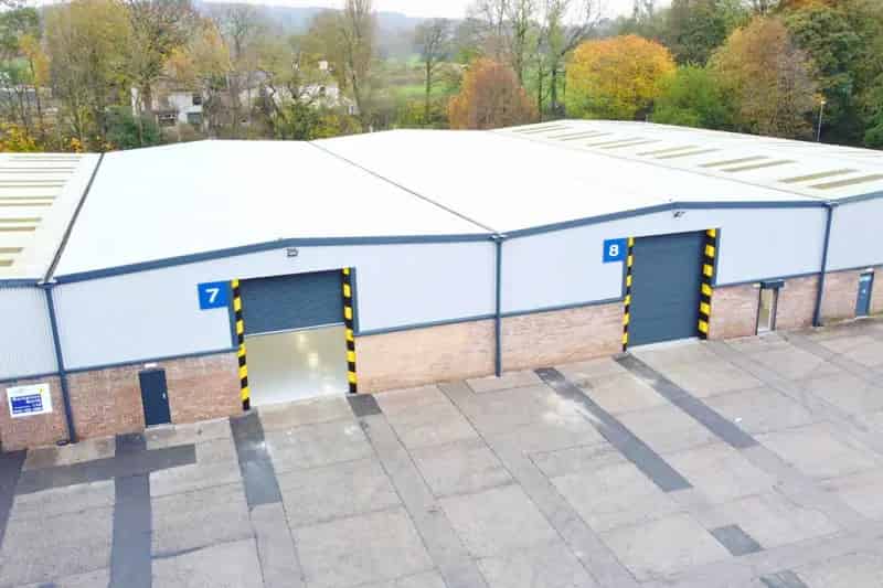 Modern Warehouse Unit To Let - 5897 sq ft