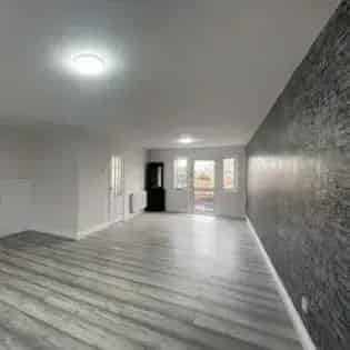 3 rooms house of 199 m² in Birmingham