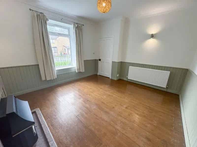 2 Bedroom Detached House For Sale in Glasgow