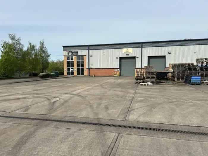 Warehouse Space Near East Midlands Airport - M1 A50 Access