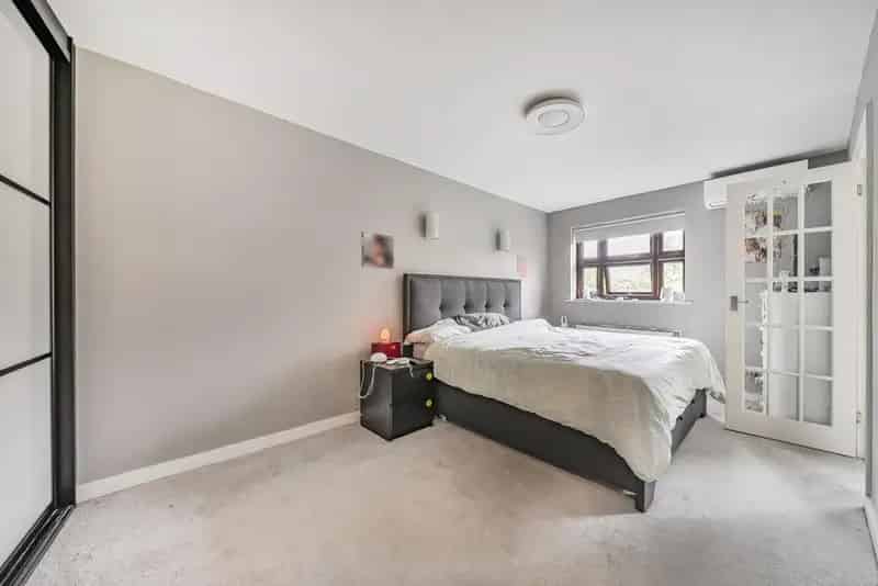 Spacious 3-Bedroom Family Home Near Beckenham High Street
