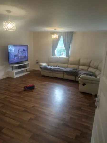 Flat For Rent in Maldon, England