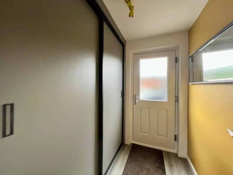 2 Bed House for Sale Turnkey Condition Exceptional Upgrades
