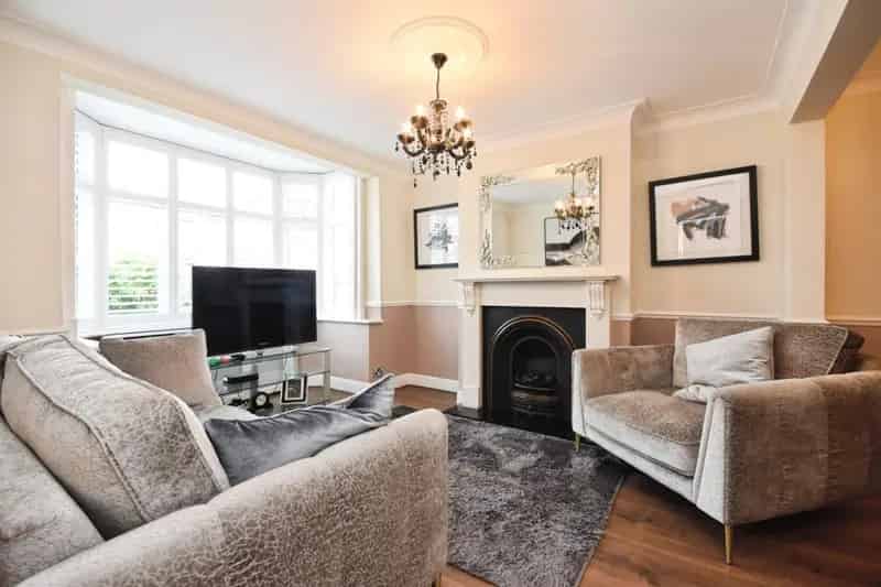 Three Bedroom House Gidea Park Near Elizabeth Line Station