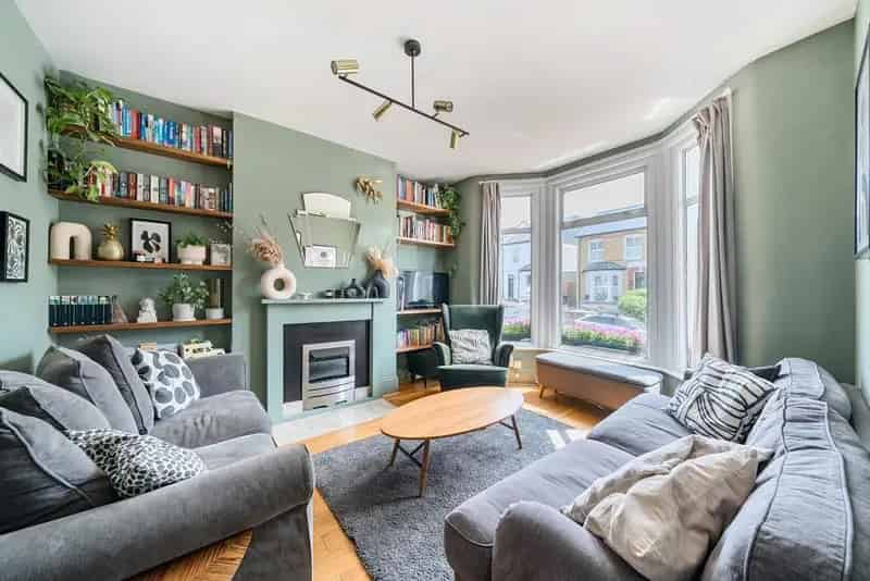 Three Bedroom House for Sale in Corbett Estate SE6