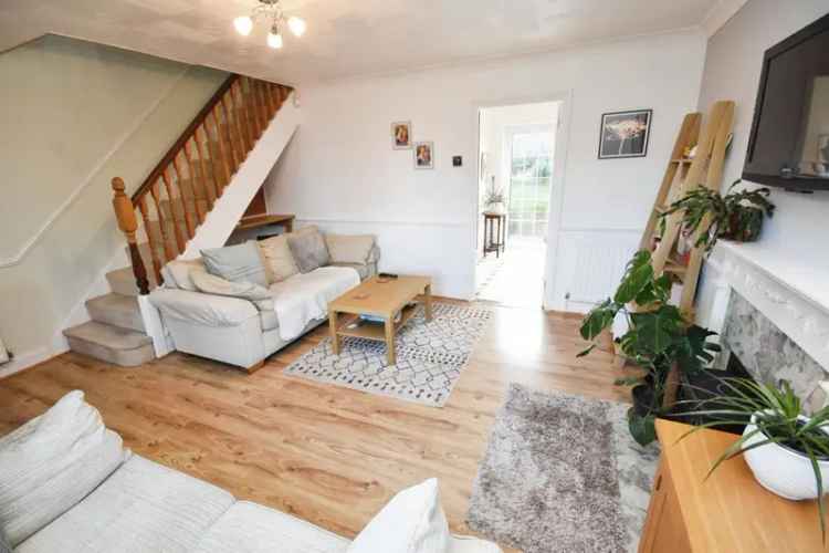 3 Bed House with Garage and Garden