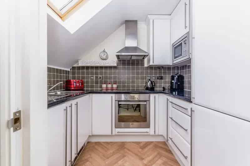 Light and Airy Retirement Apartment with Modern Amenities