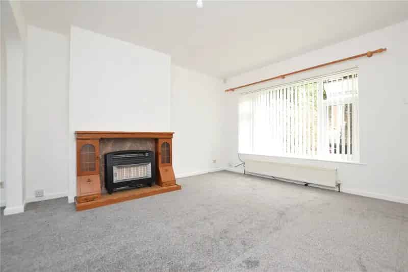 3 Bedroom Terraced House in Morley Available Mid-April