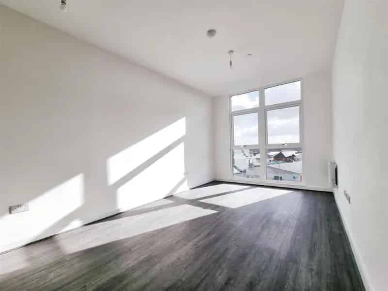 2 Bedroom Flat Bolton New Build 653 sq ft Modern Living