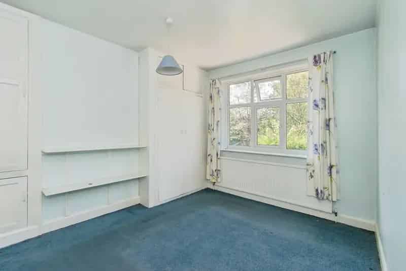 3 bedroom Semi Detached House for sale, Castleford, West Yorkshire, WF10