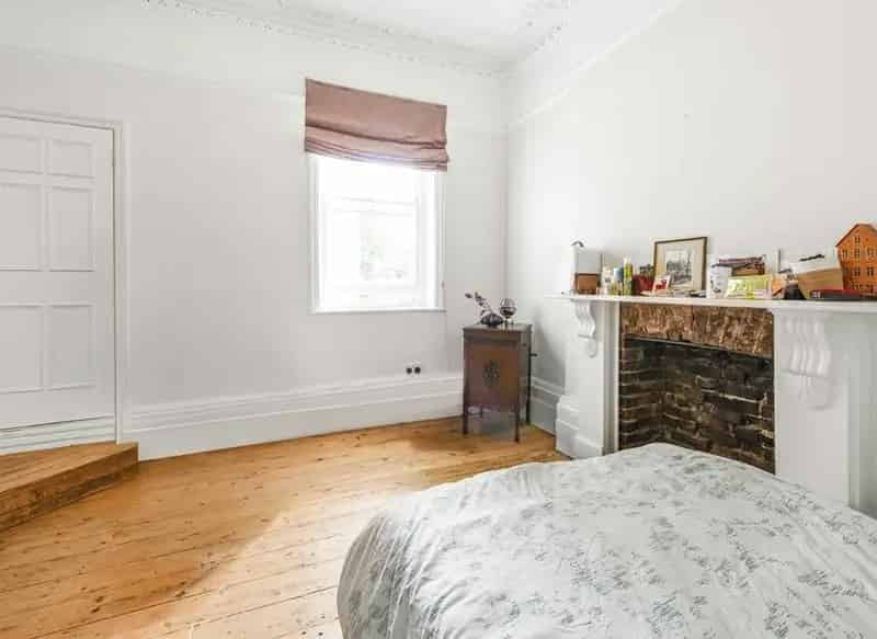 One Double Bedroom Victorian Conversion Flat Near West Dulwich