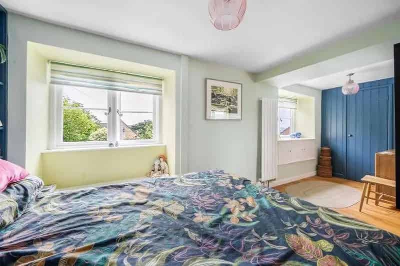 4 Bed House for Sale Character Features Extended Living Space Garden