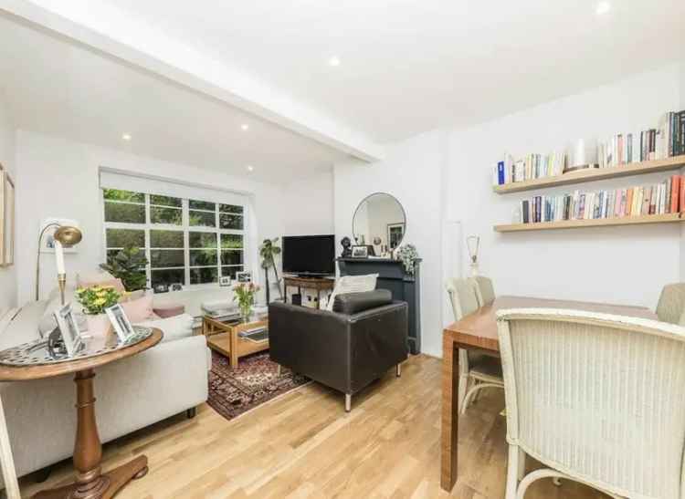 One Bedroom Flat Near Highgate  Spacious Garden View