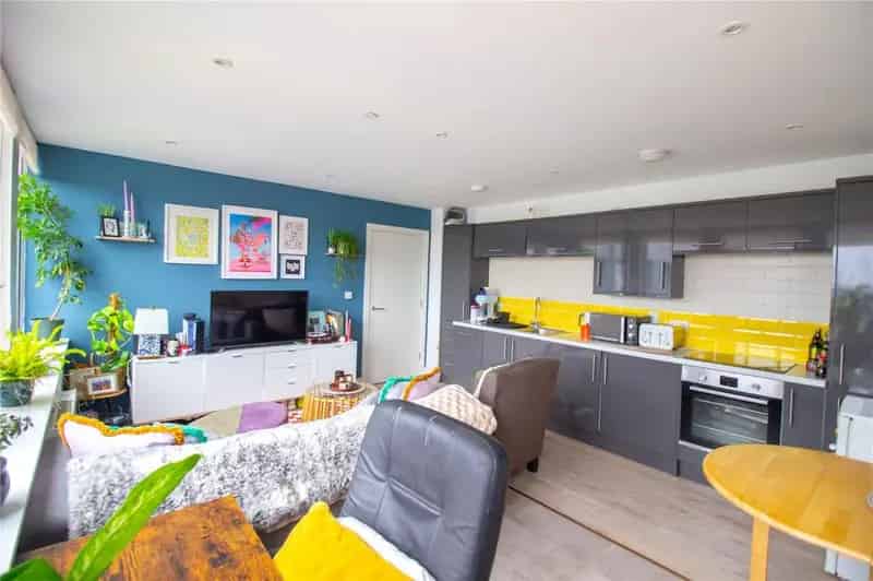 1 Bedroom Apartment for Sale