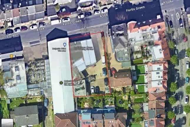 Development Site: 10 Residential Units  East Finchley N2