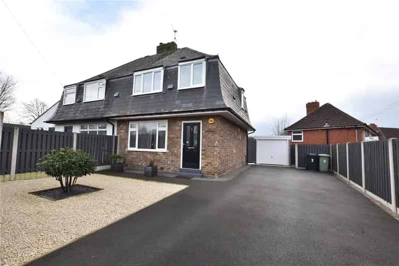 House For Sale , 3, Inglewood Approach, Leeds, England