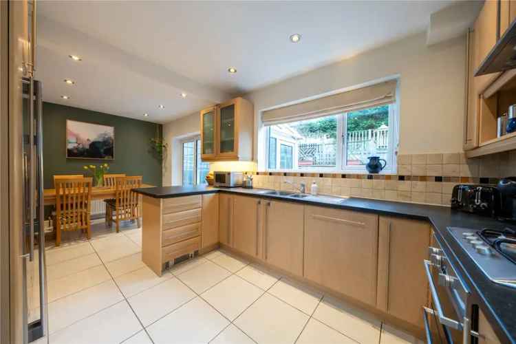 House For Sale in Leeds, England