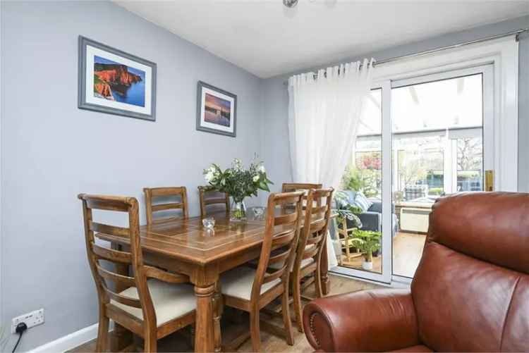 2 Bed End Terrace House Corstorphine - Garage & Garden