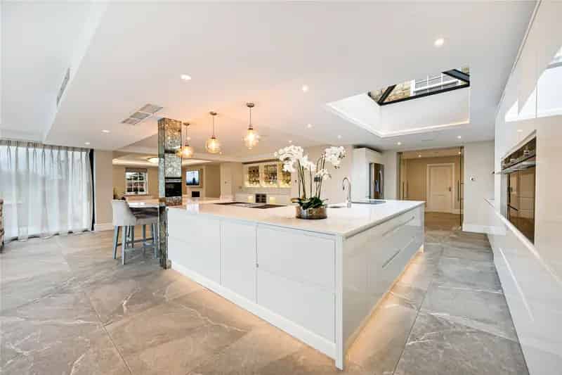 5 Bedroom Detached House with 5 Acres in Hazlewood