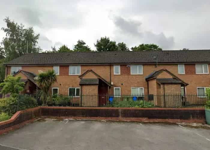2 bed flat in Castlefields