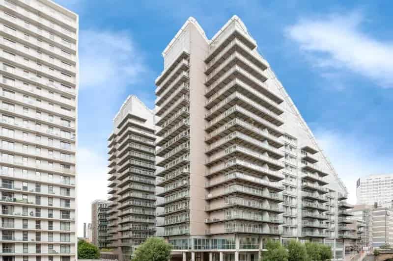 2 Bedroom Flat for Sale Salford M3 - Stunning Duplex Apartment