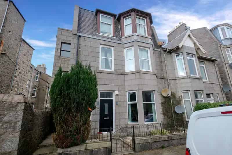 1 Bedroom Ground Floor Flat in Aberdeen - Ideal First Time Buy