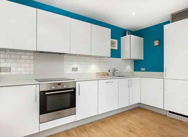 2 Double Bedroom Apartment Gunmakers Lane Canal Views Furnished