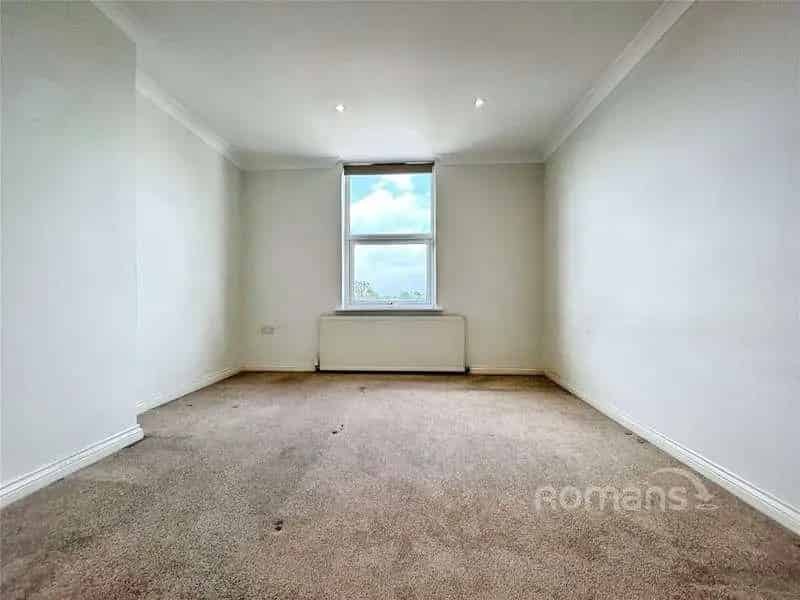 1 Bed Flat for Sale in Farnborough North Camp