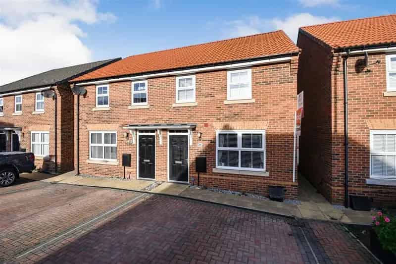 3 Bedroom Semi-Detached House for Sale