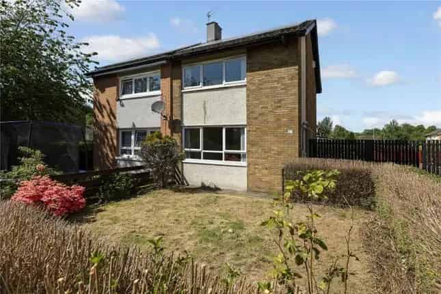 2 Bed Semi-Detached House for Sale in Carntyne Glasgow