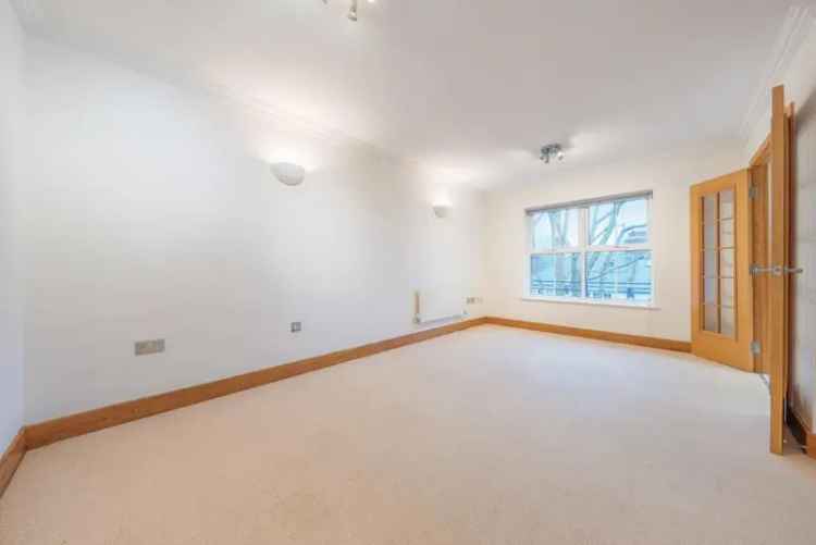 Two Double Bedroom Apartment near River Thames Kingston