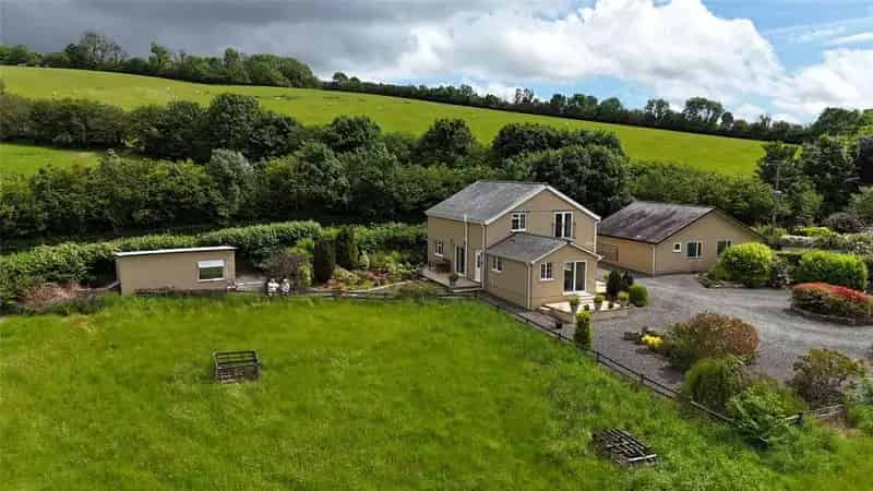 4 Bedroom Detached House For Sale 3 Acres Land