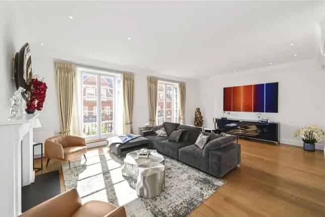 Mayfair Duplex Penthouse for Sale Green Street W1K