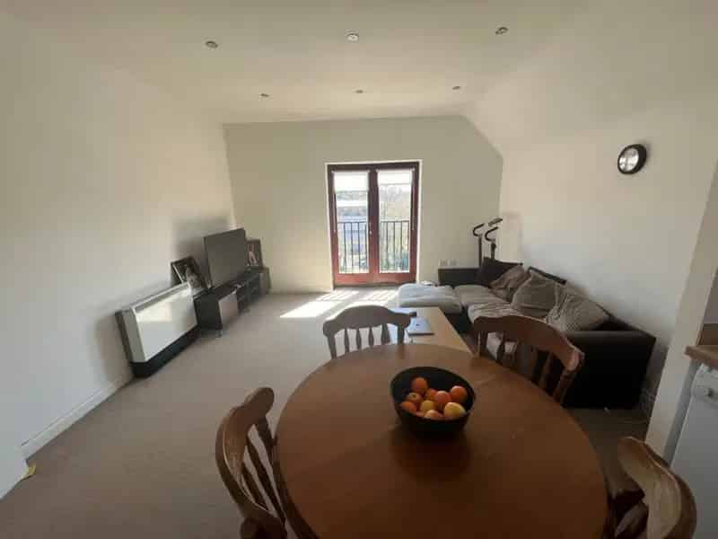 2 Bedroom Flat To Rent Available 01072025