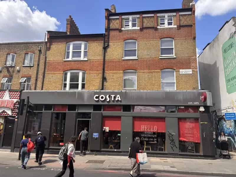 Commercial property For Rent , 131-133, Stoke Newington High Street, London, England