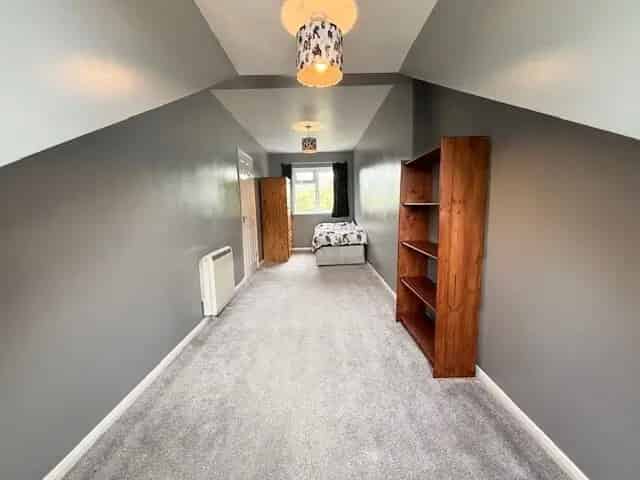 Four Five Bedroom Family Home Worminghall Converted Garage Driveway Parking